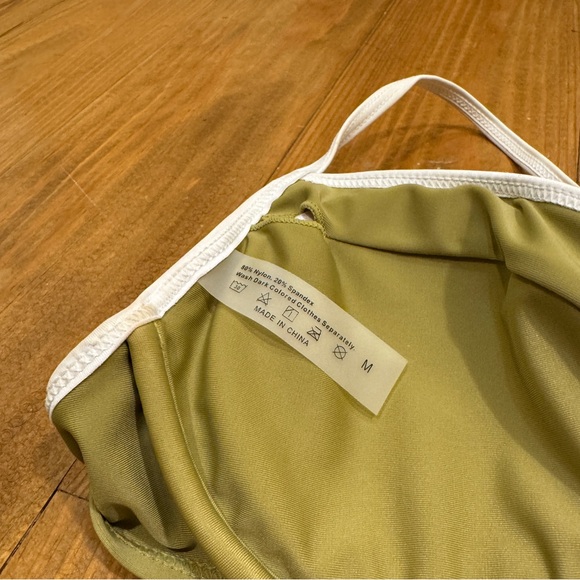 Jimmi Swim Bikini, Skirt, and Scrunchie Set Saint Tropez - Green Size Medium - Picture 2 of 4